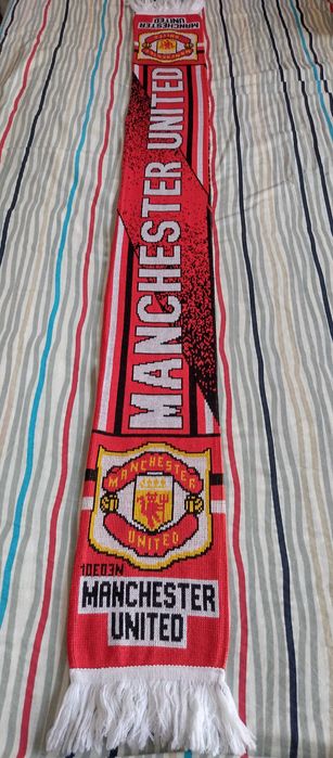 Manchester United аксесоари (шапка, шал, лента)