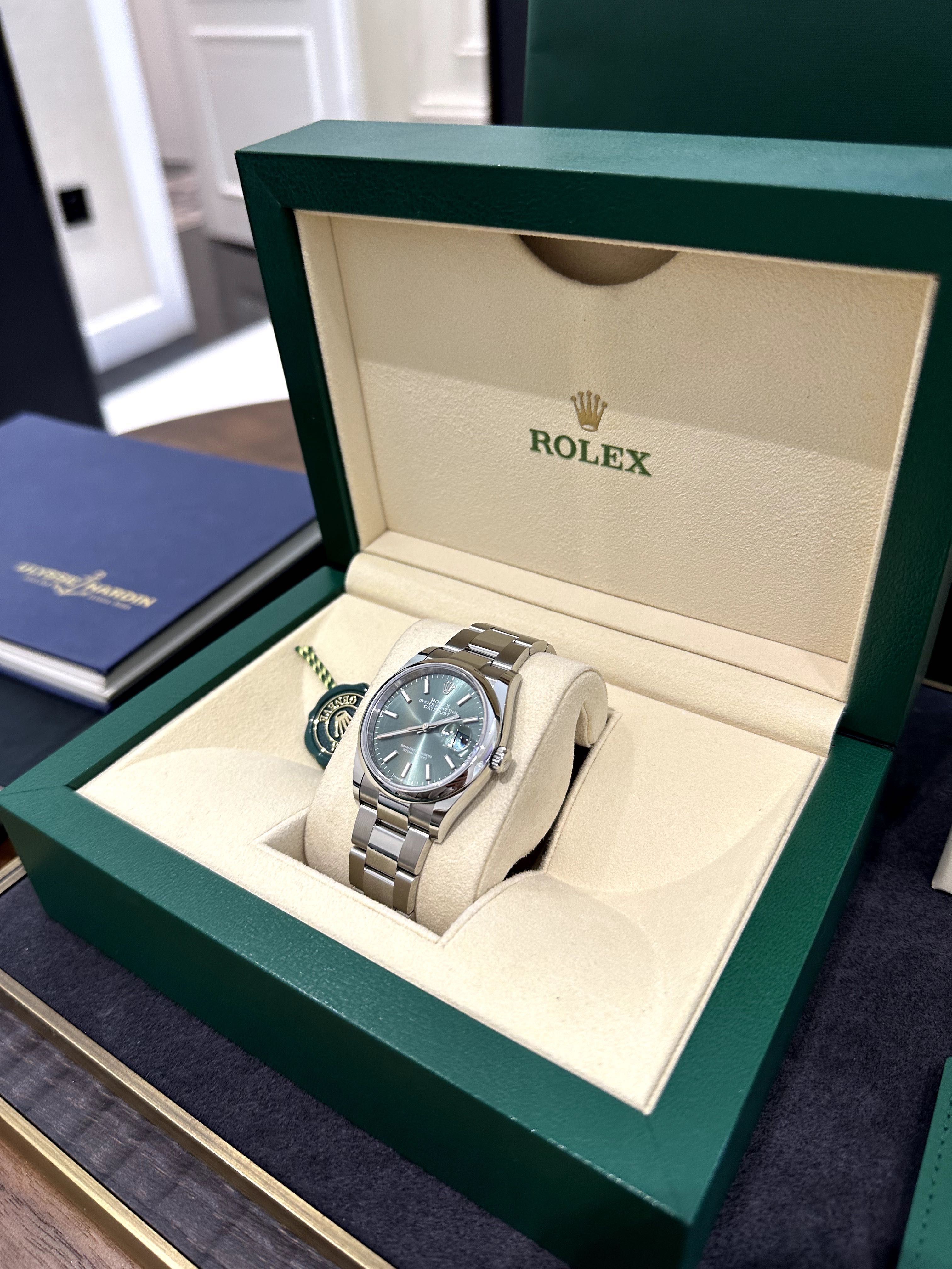 NEW Rolex Datejust 36 mm Steel 126200