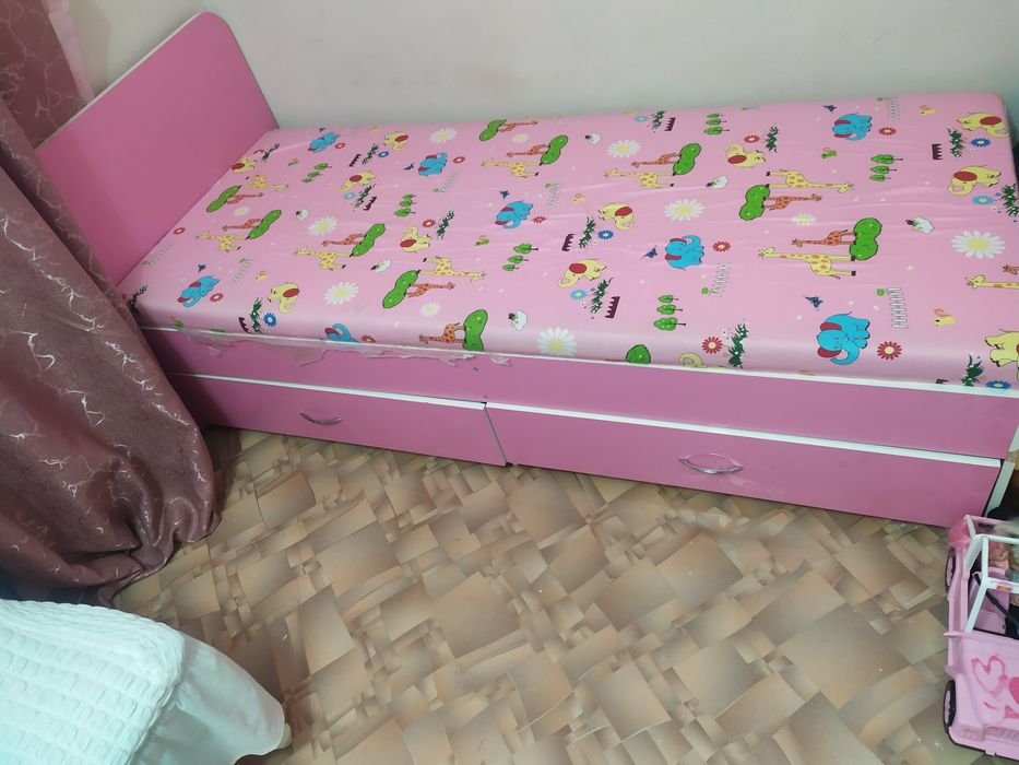 Продам кровать в хорошем состояний