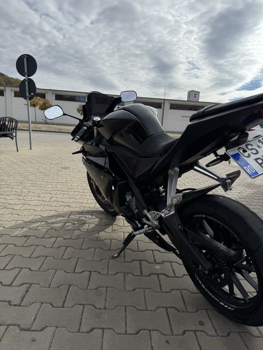 Yamaha yzf r125 2015
