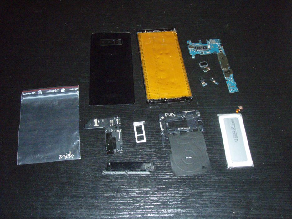 Dezmembrez Samsung NOTE 8 dual sim, liber de retea