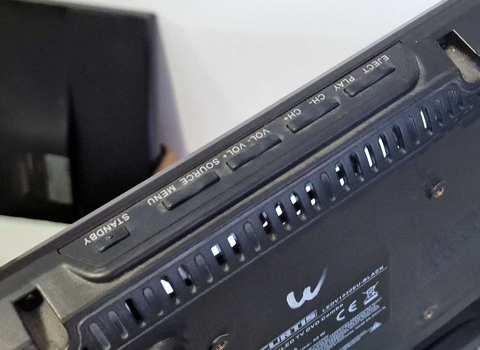 Tv led - Curtis LED1530EU - 15 inch/38 cm ,12v pt rulota,camion etc..