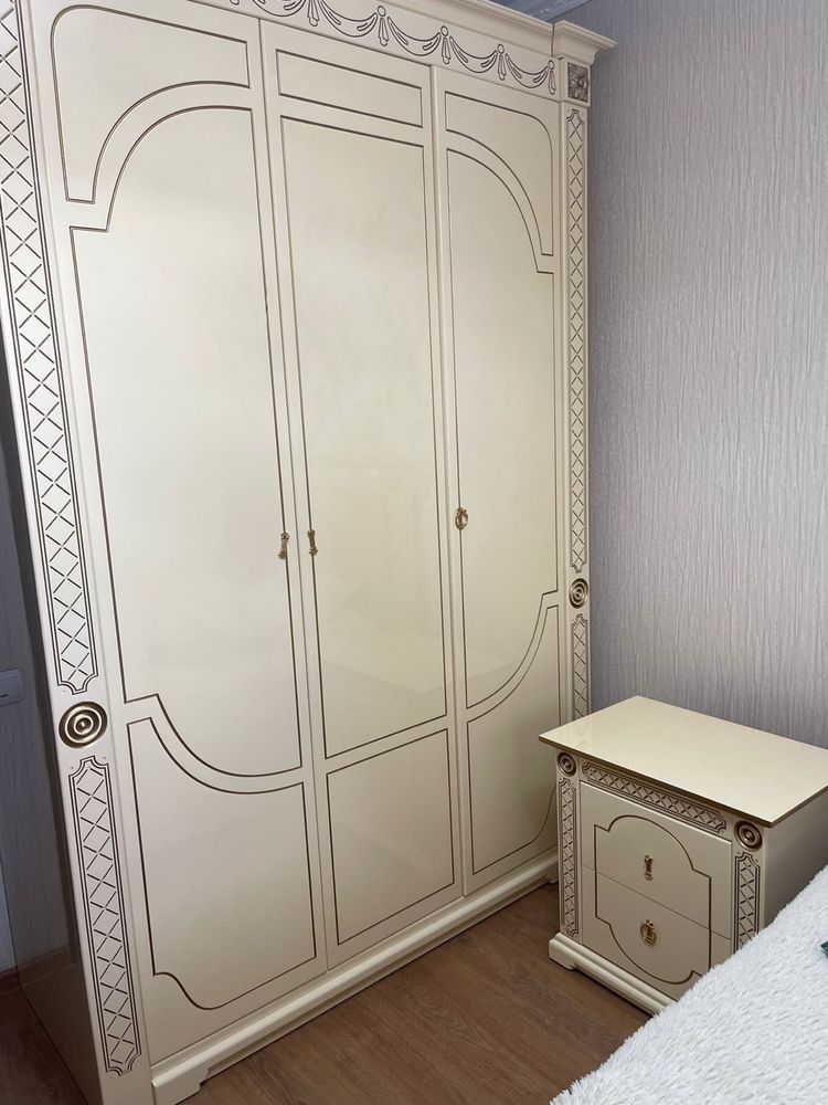 Спальный гарнитур