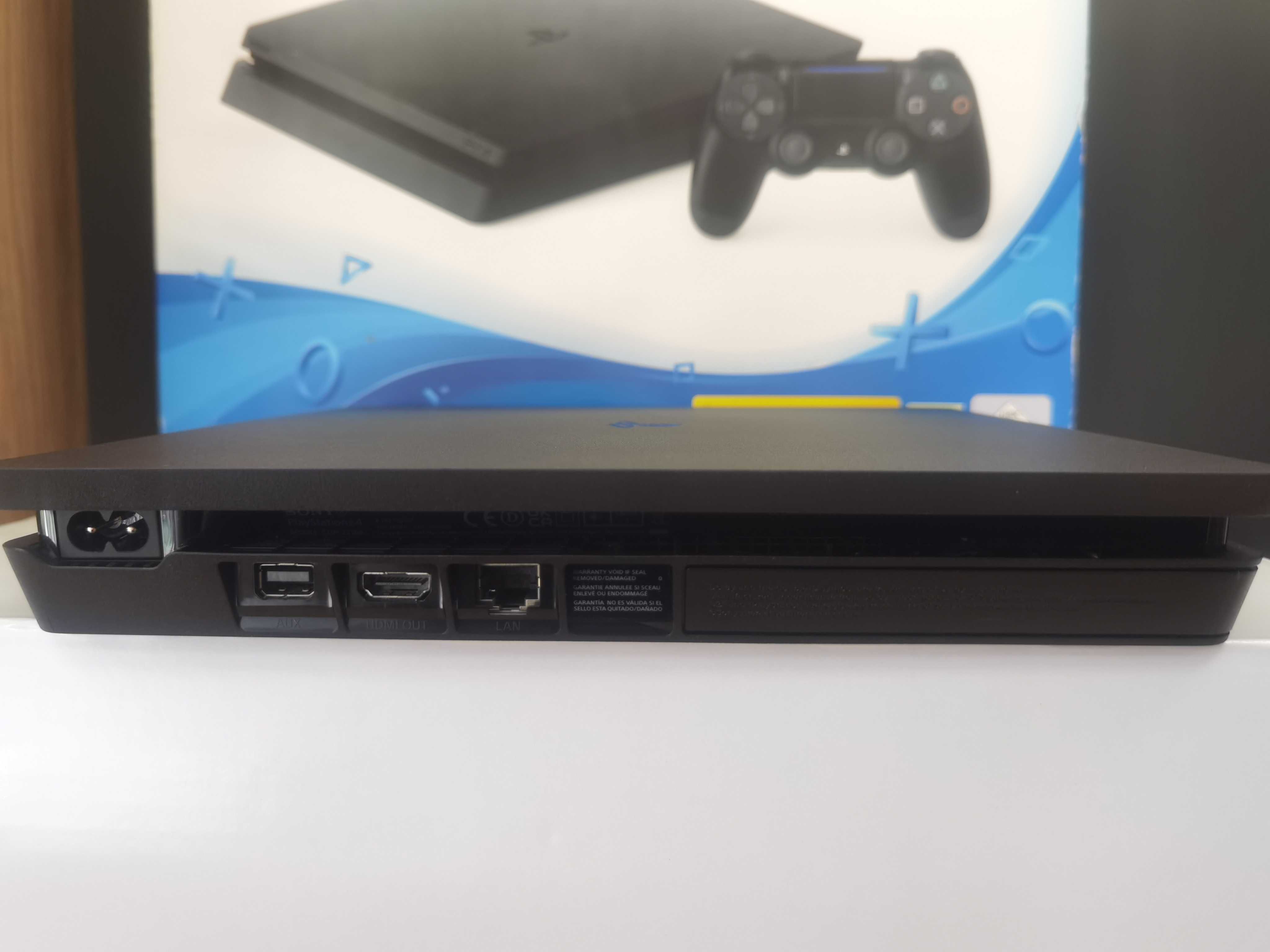 Продава Sony PlayStation 4 slim CUH2216A