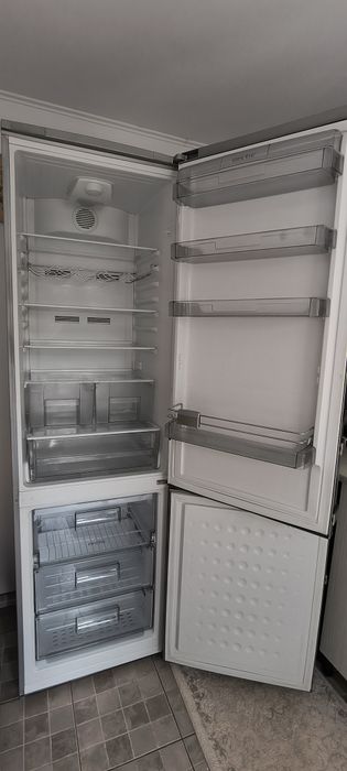 Combină Frigorifică Arctic No Frost 365l