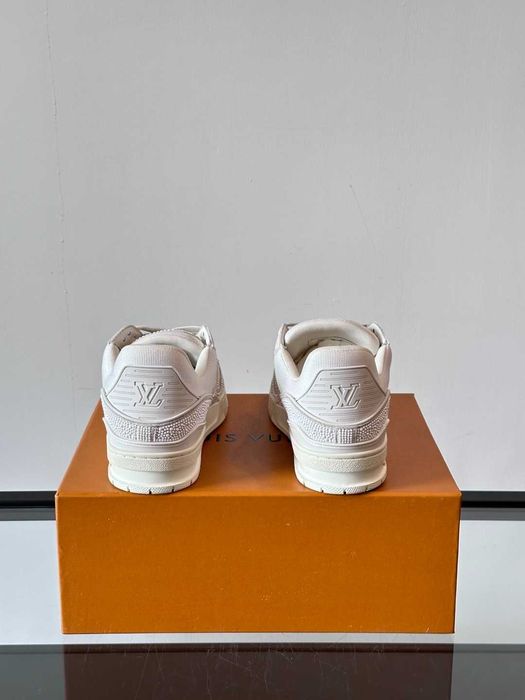 Adidasi Louis Vuitton Trainer Premium