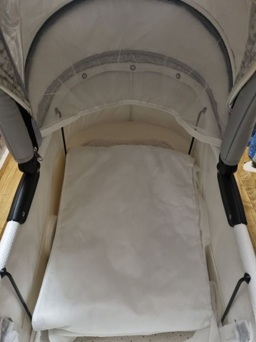 De vanzare carucior 3 in 1 pentru bebelusi