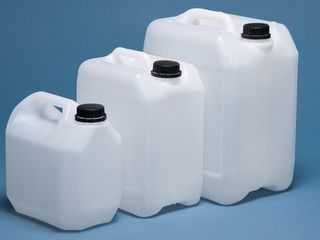 canistre de plastic de 10 litri pentru depozitat APA , lichide