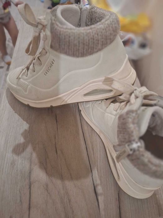 Зимни обувки skechers детски
