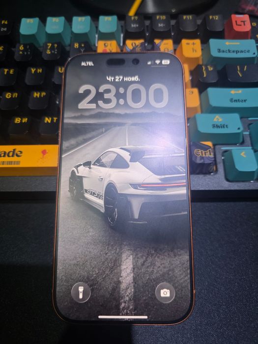 Продам IPhone 17 Pro На 256