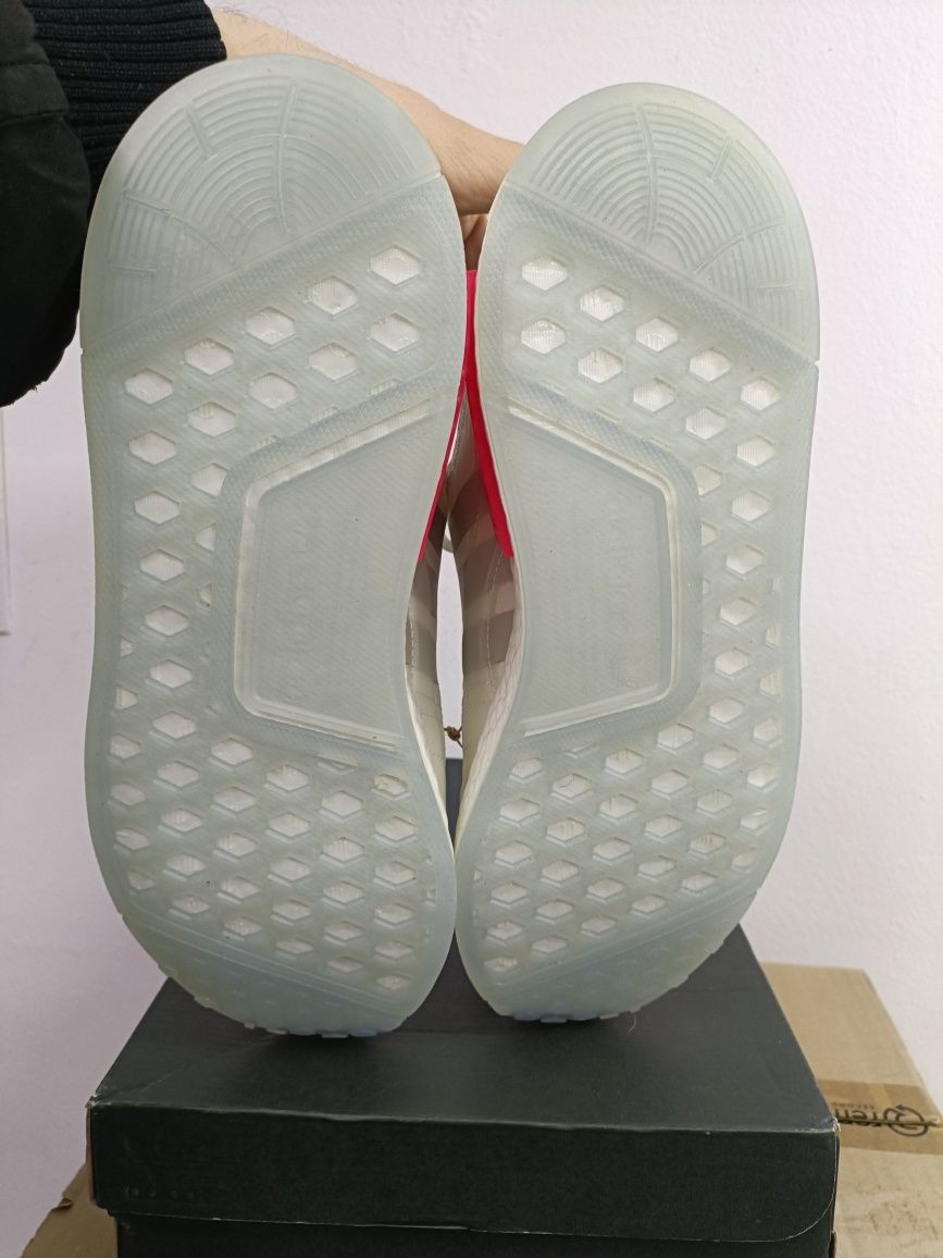 Adidas NMD R1 номер 40 2/3 код 69A
