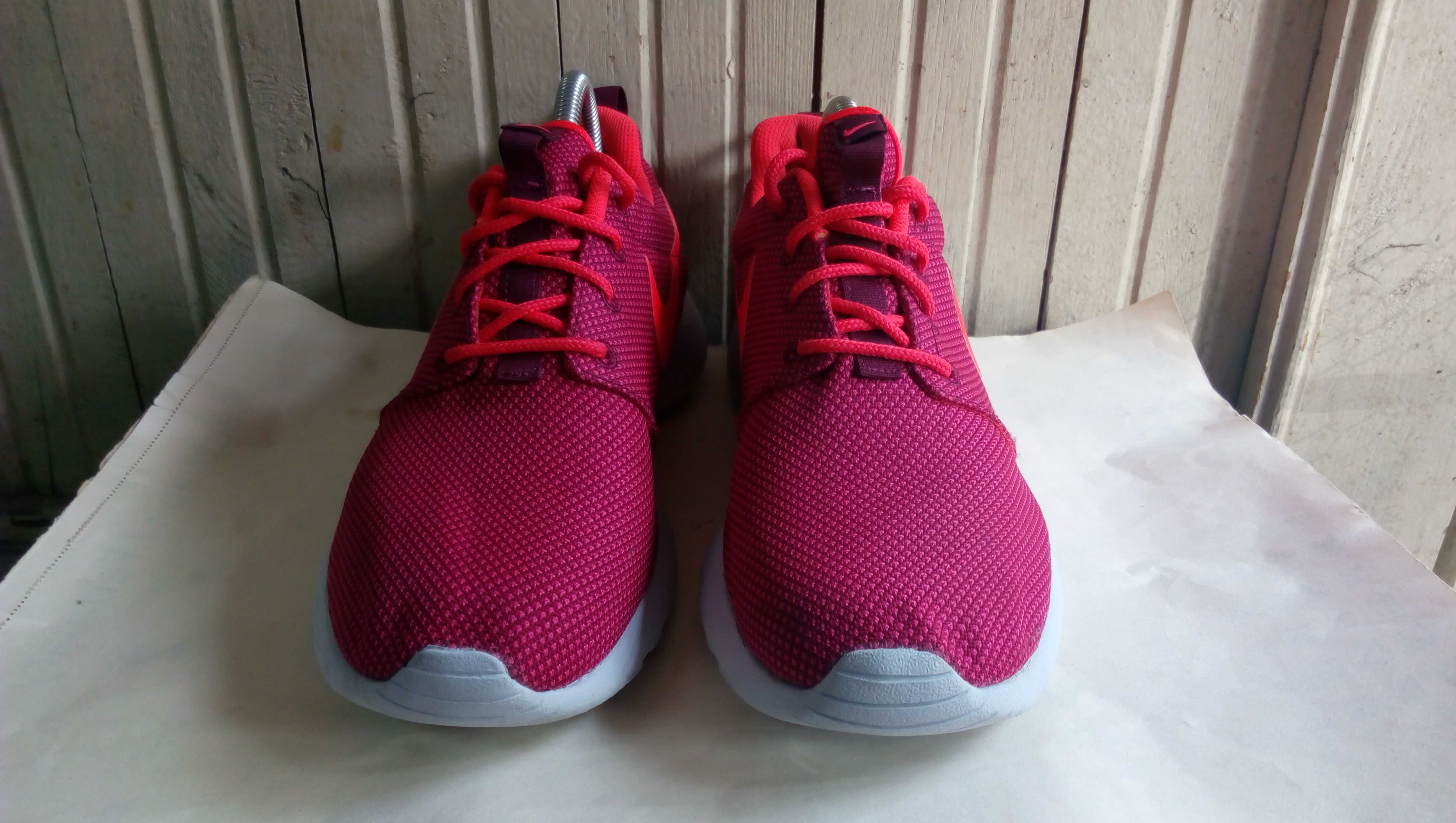 ''Nike Roshe One''оригинални маратонки 40 номер