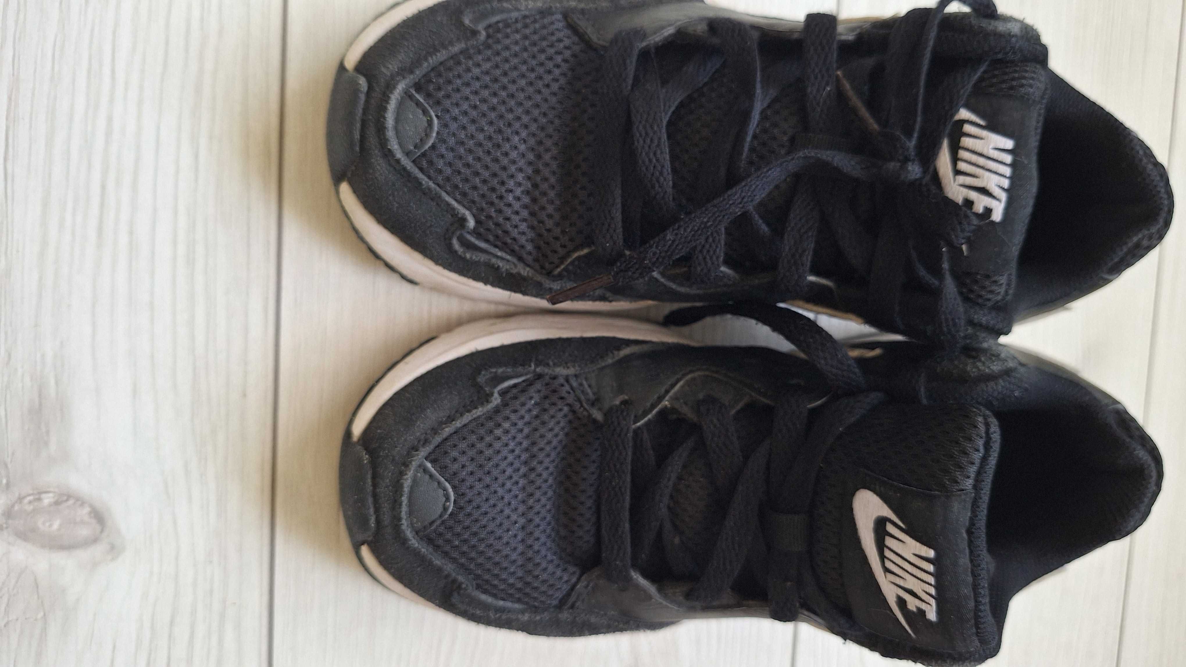 Маратонки Nike за момче