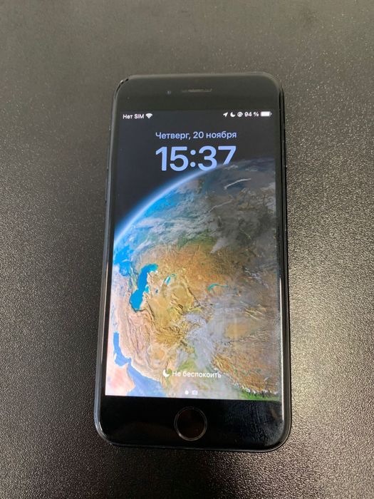Продам iPhone SE 2020