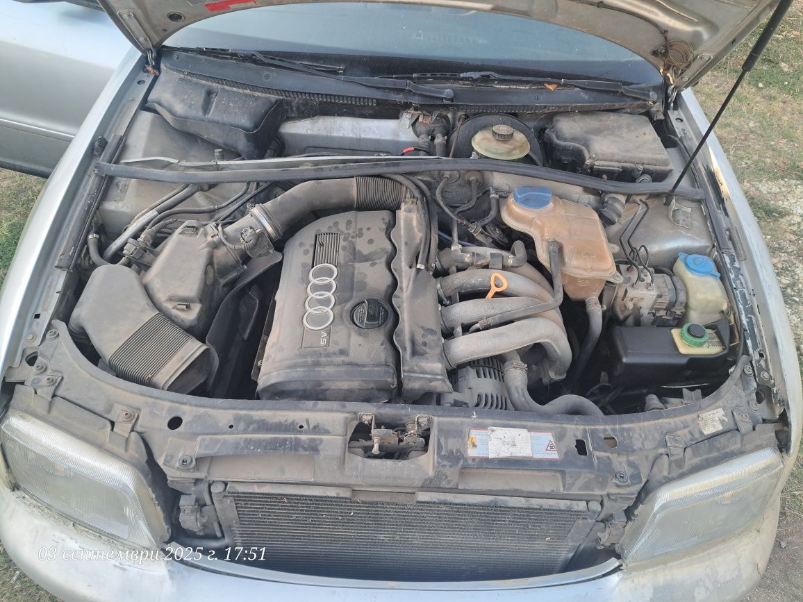 Audi a4 1.8 125кс