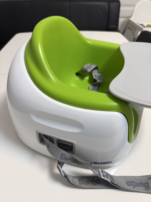 Vand scaun bebelusi pt luat masa