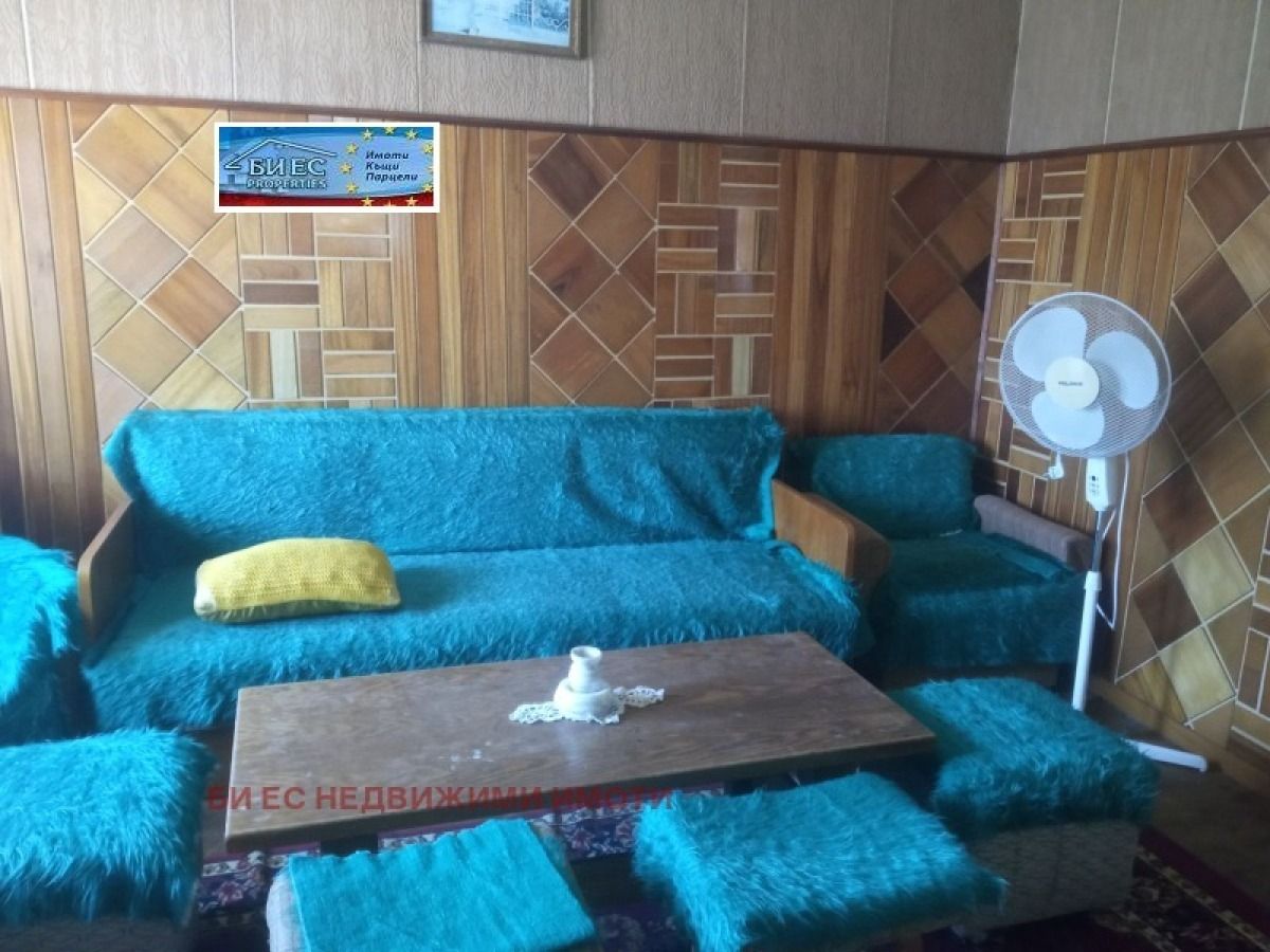 Продажба Къща гр. Луковит - с. Дерманци 115m²