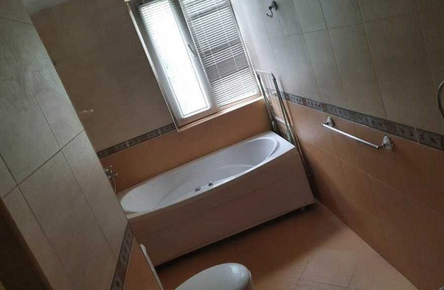 Дава се под наем Двустаен апартамент в София, Изток - 75 кв.м за 450 € - Снимка #3
