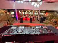 Inchiriez Cdj 3000 cu V10 sau Cdj 2000nxs2 cu Xone 92-96