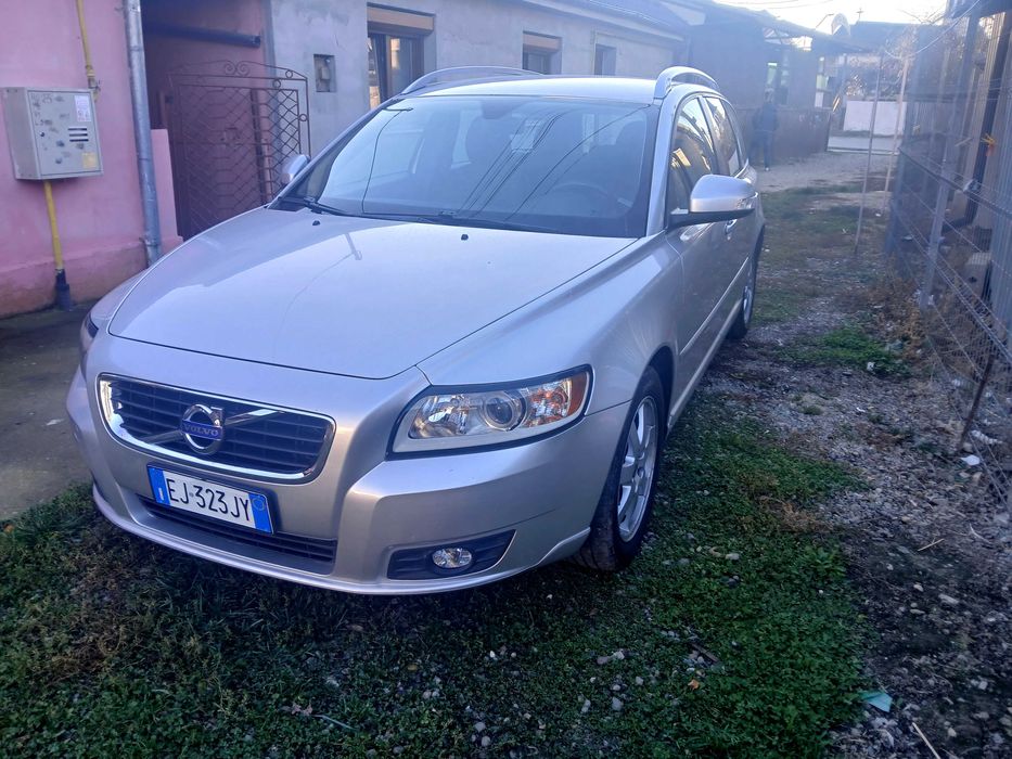Vând autoturism Volvo V50