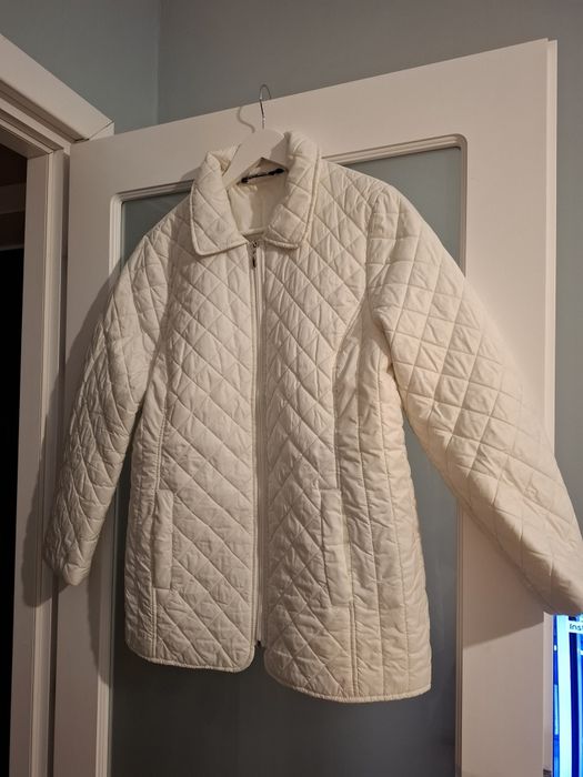 Jacheta matlasata alba Bonmarché