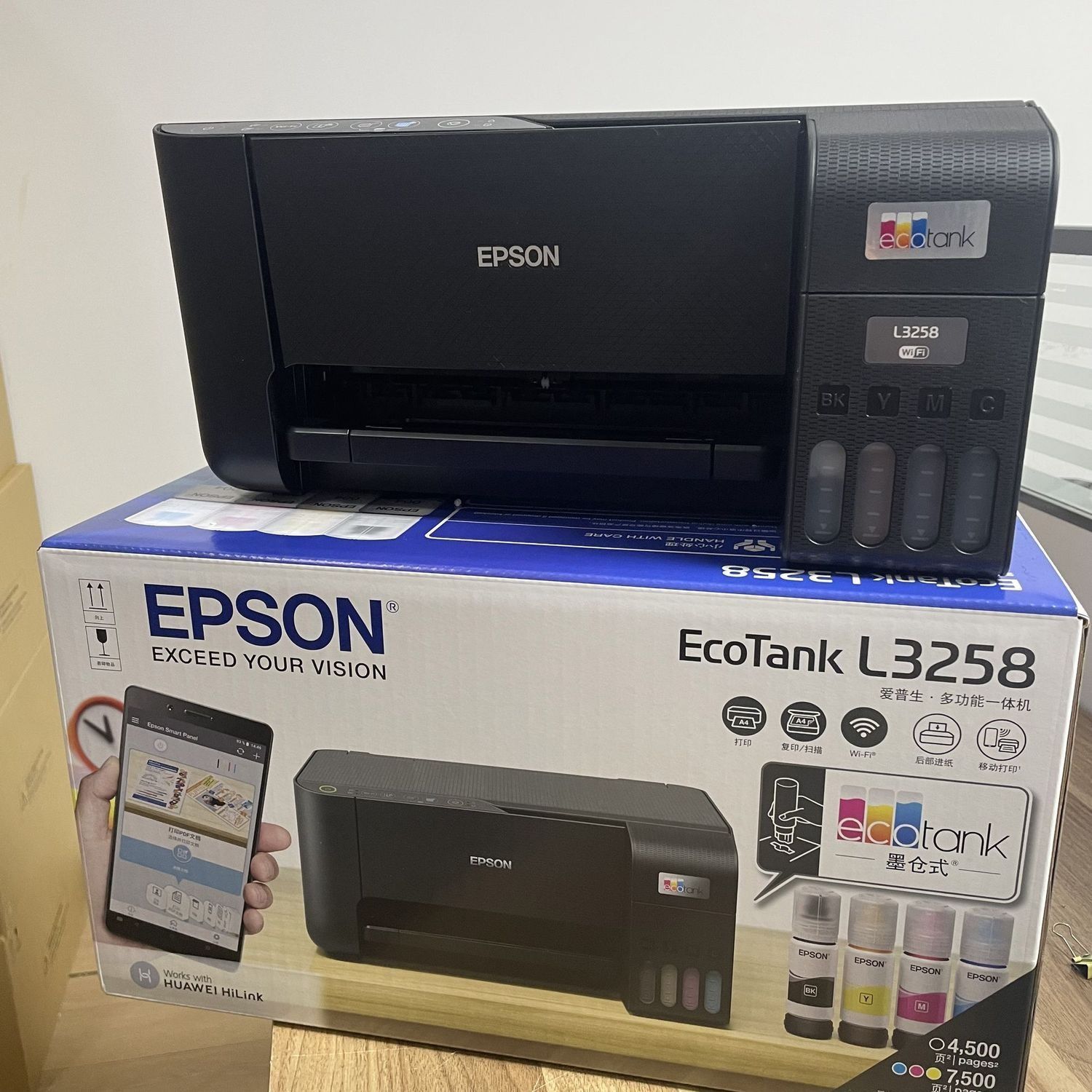 Epson3258 wifi(kopyutersiz tel bn ishlayveradi) triadnom rangli printe