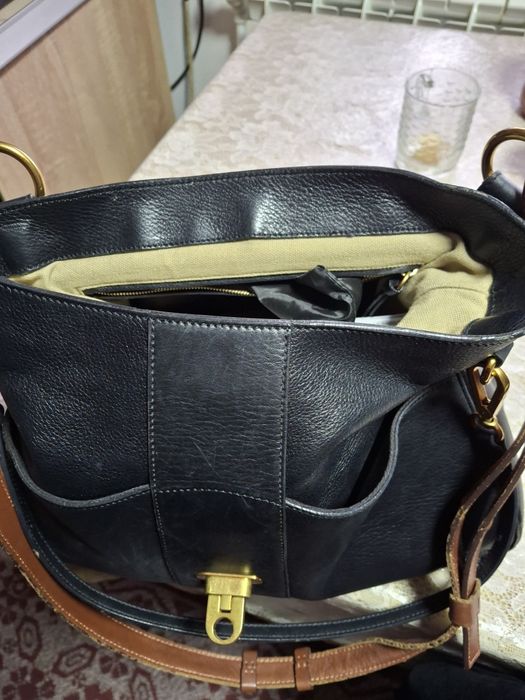 Vand geanta de firma