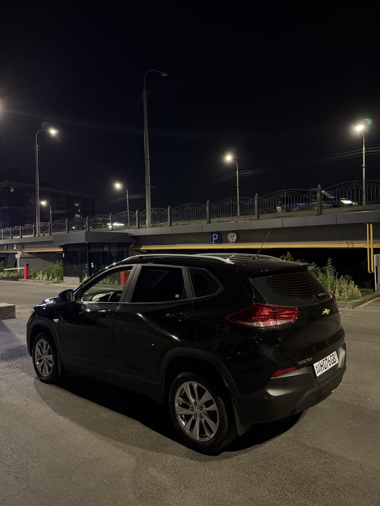 Tracker Ltz Qora Toza 2024 yil