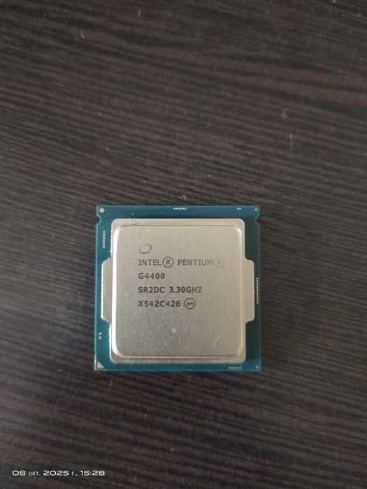 Продается рабочий и проверенный процессор Intel Pentium G4400