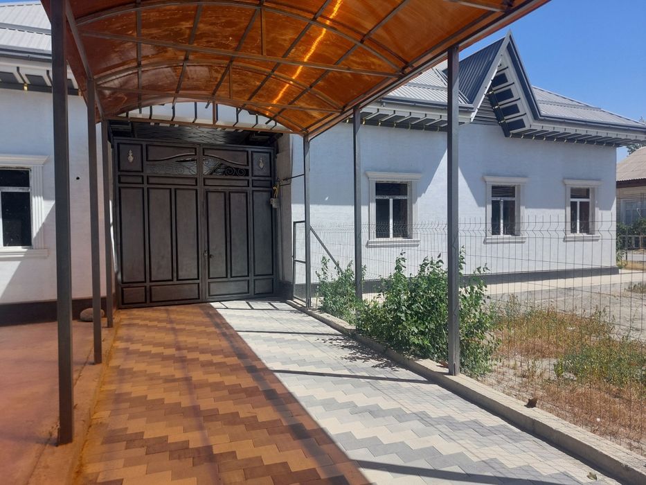 Ховли Сотилади 4.5 сотих тайор Уй