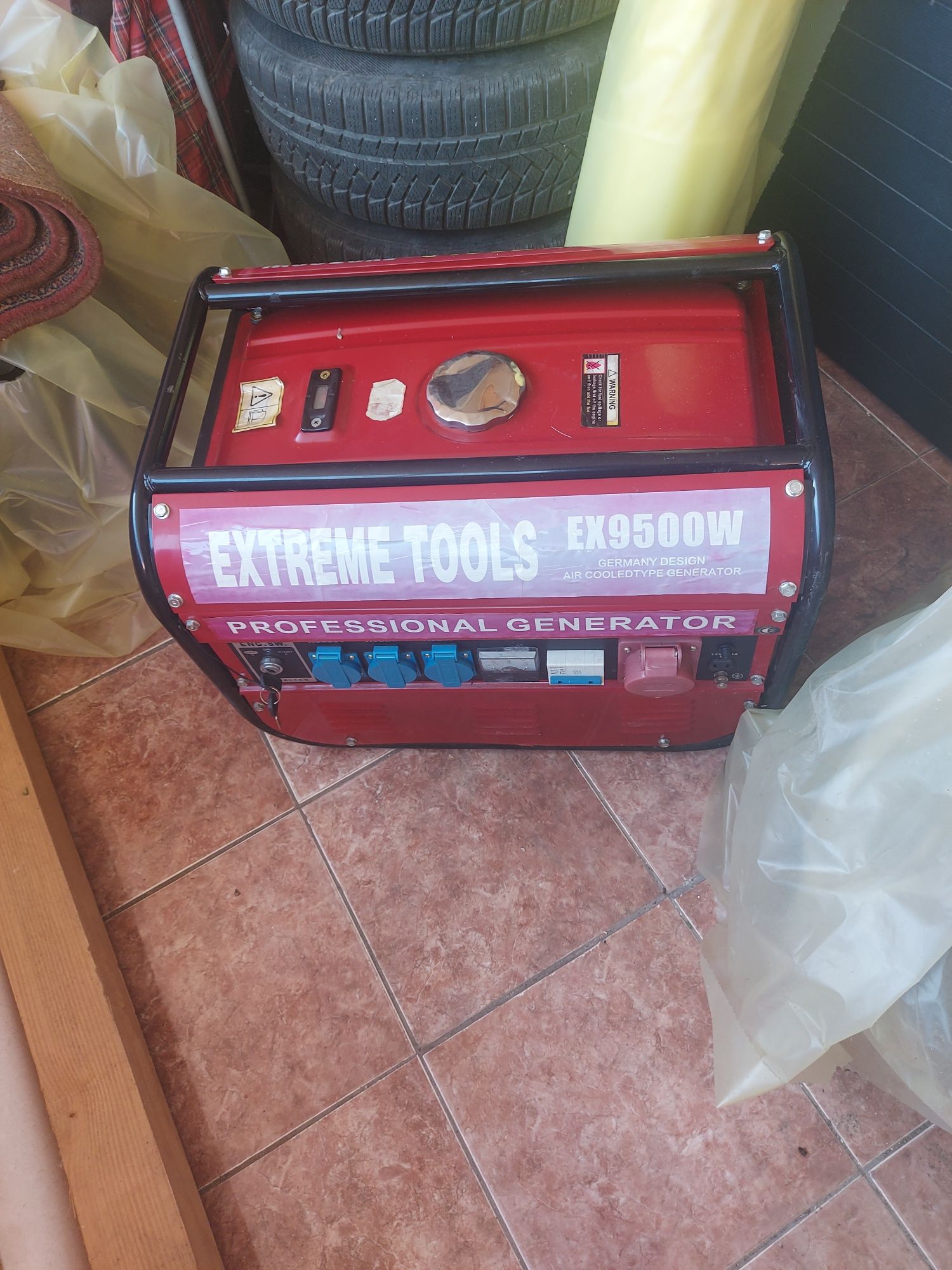 Generator de curent electric de 2 KW monofazat în perfecta