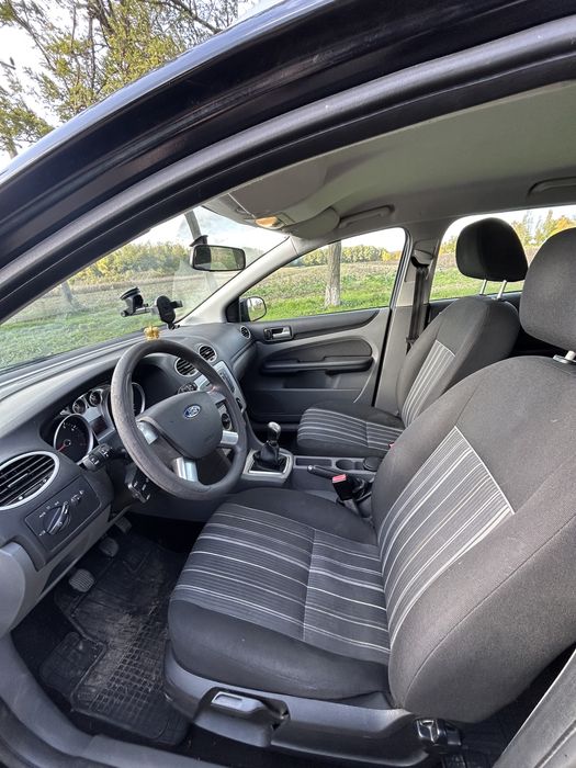 Ford focus 1.6 2010