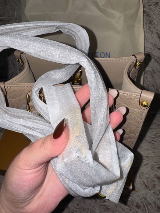 Geanta Louis Vuitton