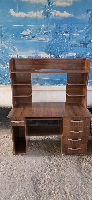 Komputer stol ideal xolatda