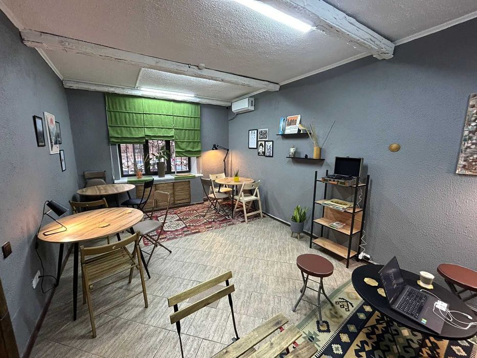 Продается полностью укомплектованная кофейня в самом центре города