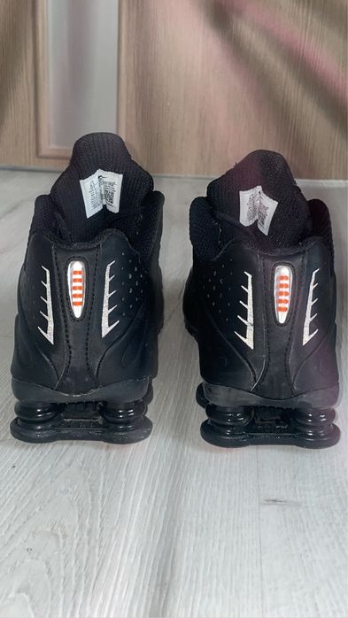 Nike Shox R4 in conditie foarte buna “nefolositi”