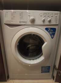 Пералня Indesit IWC71283 за части