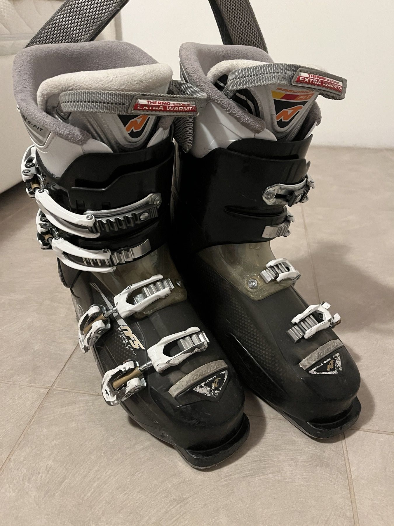 Дамски ски обувки NORDICA Sport Machine