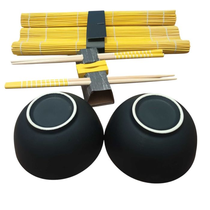 Seturi de masa asiatice pentru garnituri, Korea, Japonia.  Galben