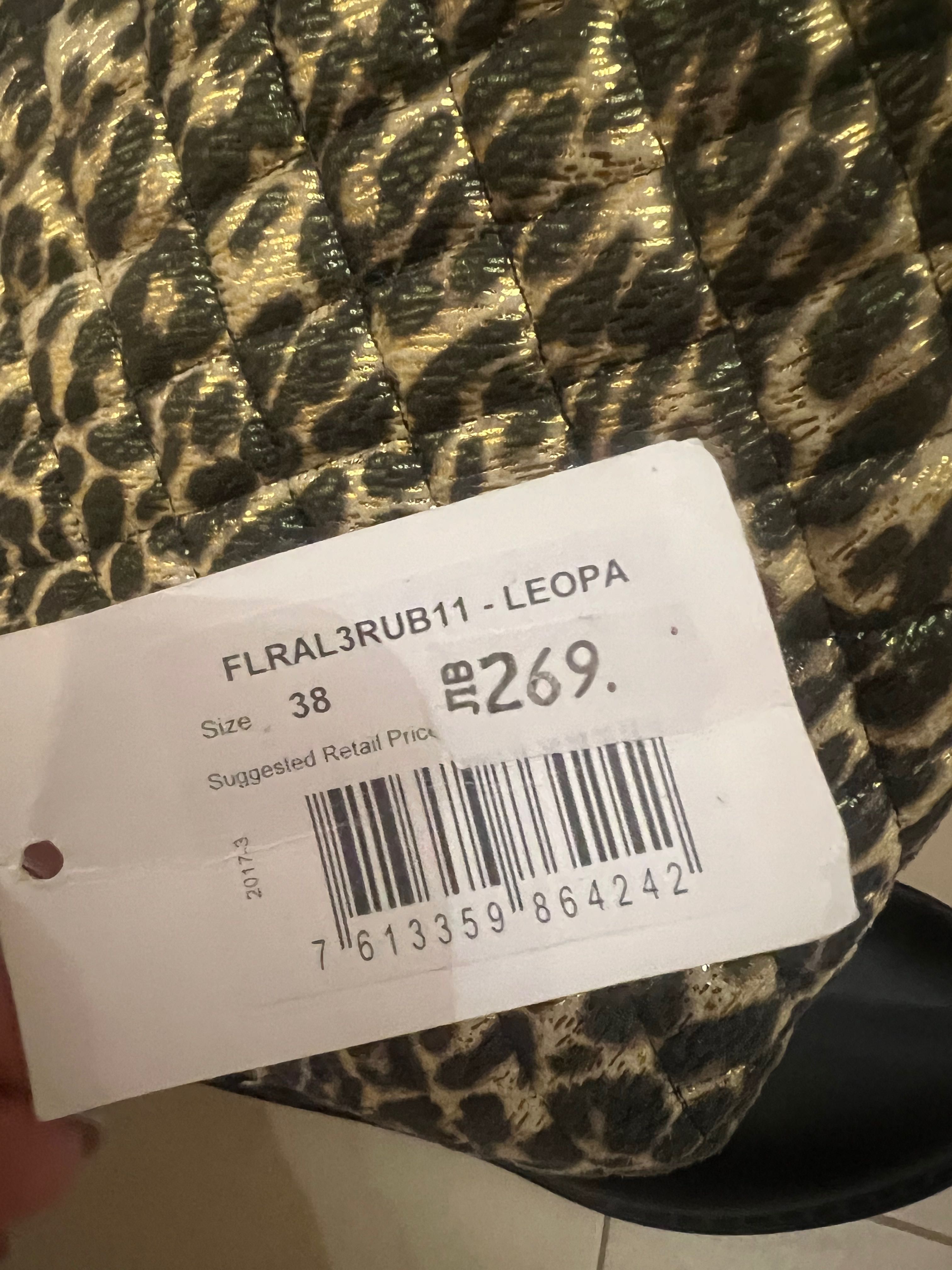 Ботуши Guess в перфектно състояние, размер 38