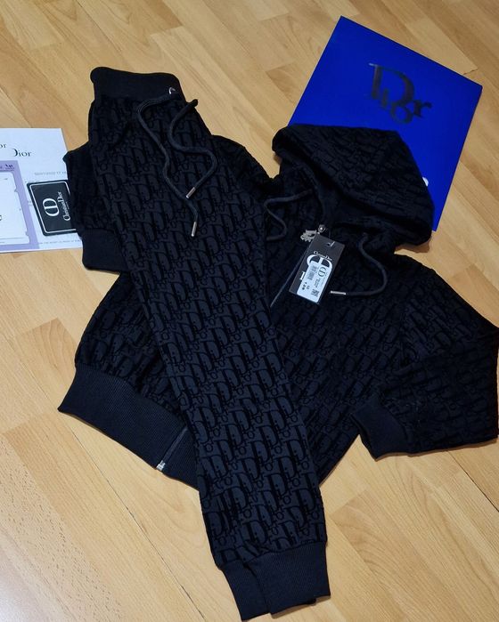 Treninguri copii/C Dior,vârstă 8-15ani/fete si baieti