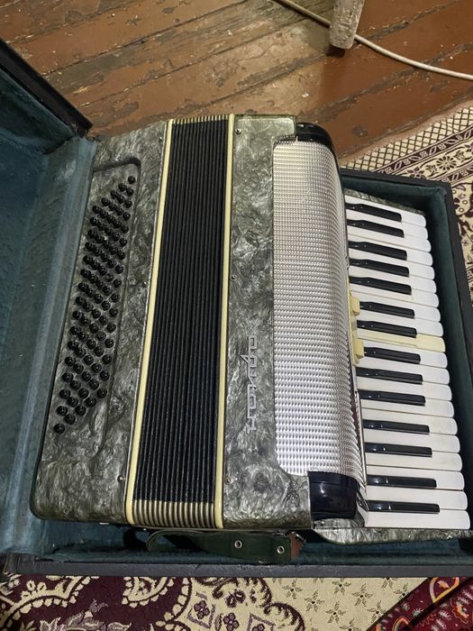 Продается Аккордеон Орион