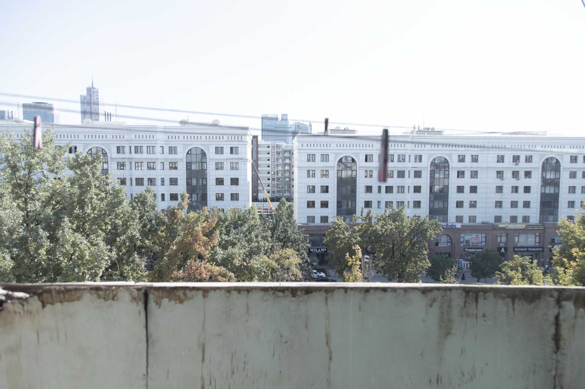 Продаётся 3 - комн 7 этаж напротив бывших Навоийских рядов
