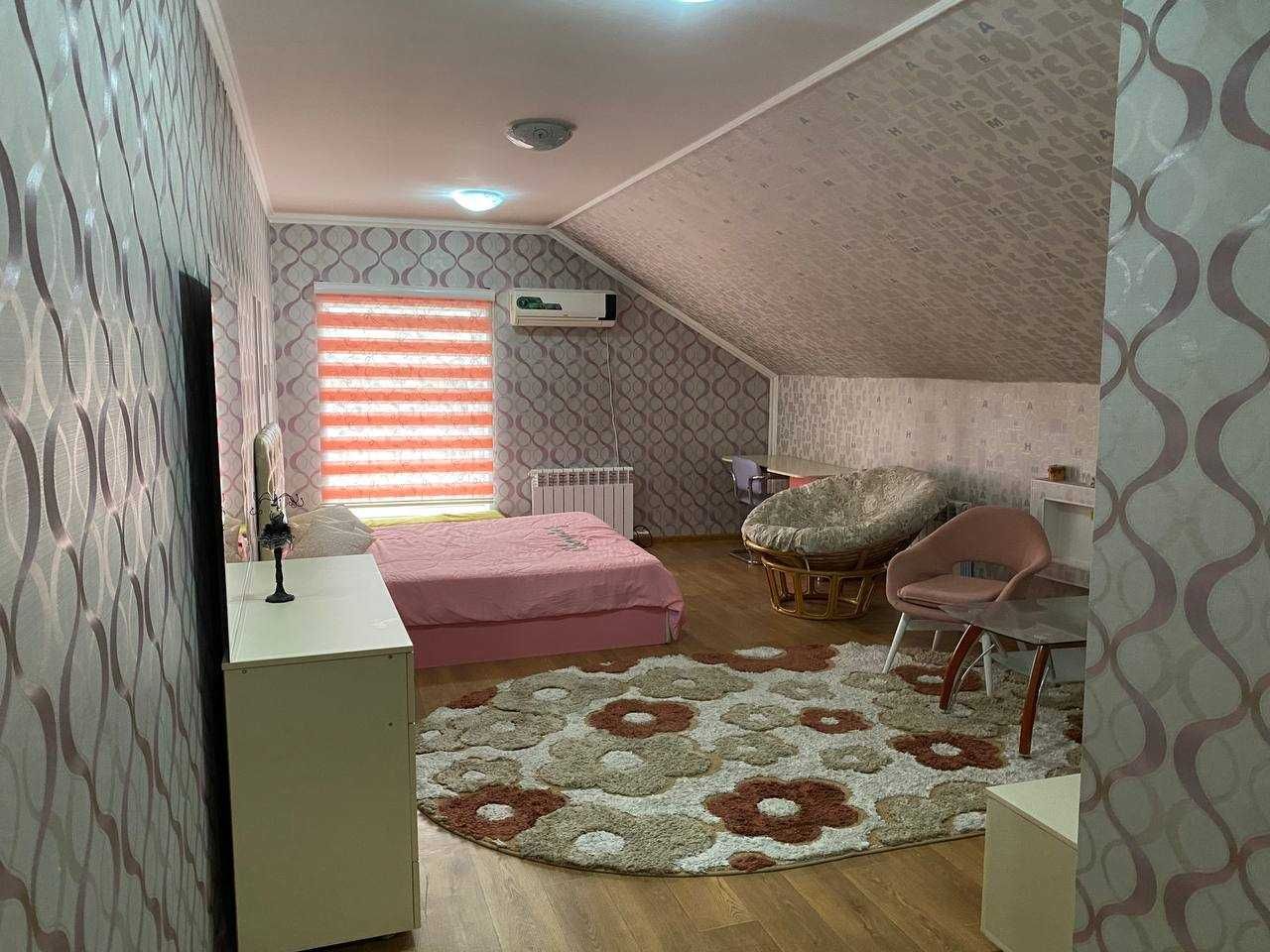 Мирзо Улугбекский район. Продаётся дом. 3.2 Сотки.  Ориентир UZ kabel