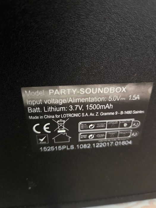 Vând boxă cu Bluetooth