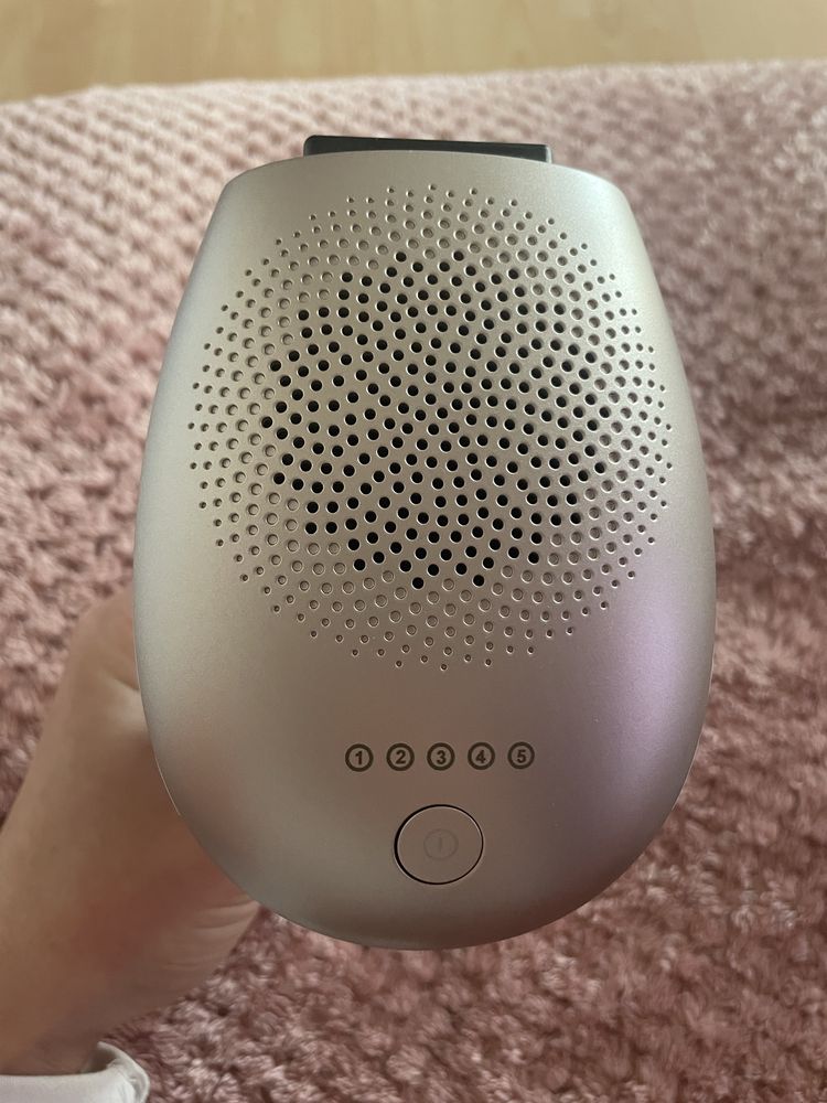 Фотоепилатор Philips Lumea