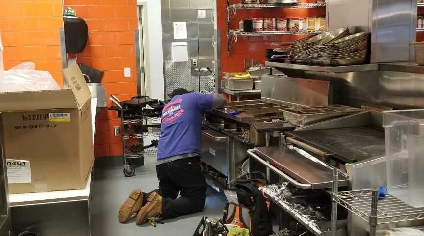 Electrician calificat de incredere - montaj, reparații, urgențe 24/7