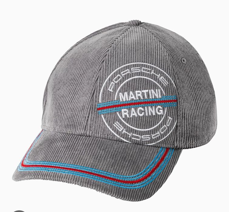 Aceasta este o șapcă unisex Porsche Martini Racing de culoare gri.