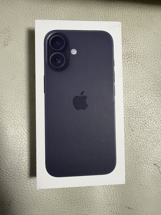 iPhone 16 128GB Черен – Като нов, 1 година гаранция, батерия 92%