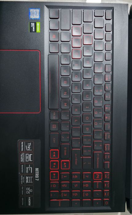 Laptop ACER NITRO 7 impecabil